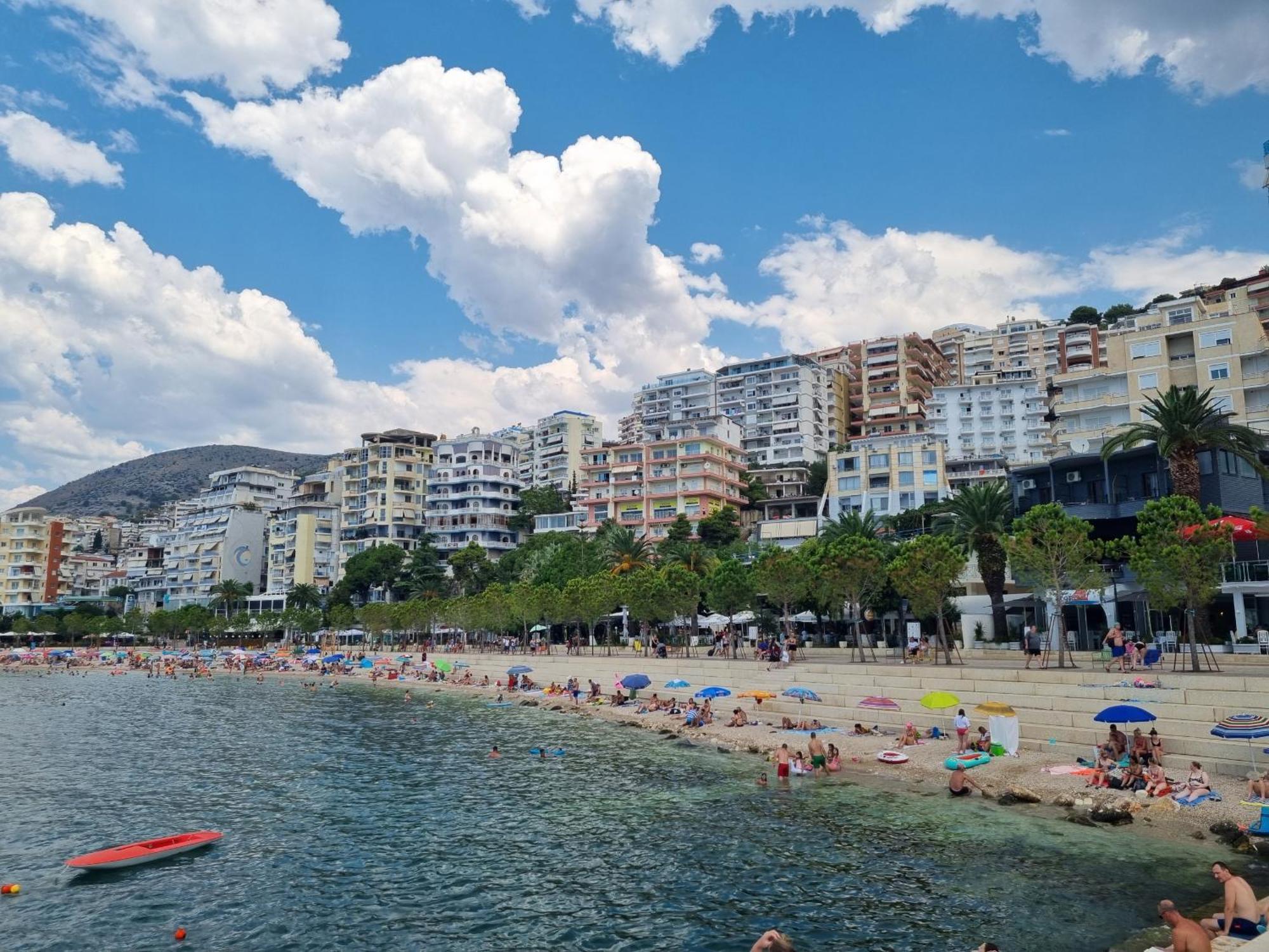 Andi Apartment Саранда Экстерьер фото